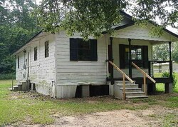 Pre-foreclosure in  GREENWAY AVE Shreveport, LA 71119