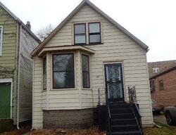 Pre-foreclosure in  S SAGINAW AVE Chicago, IL 60617