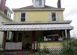 Pre-foreclosure in  TAYLOR AVE New Kensington, PA 15068