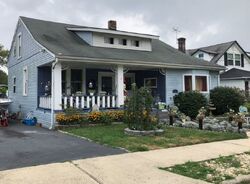 Pre-foreclosure in  BEACON BLVD Keansburg, NJ 07734