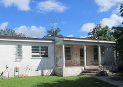 Pre-foreclosure in  SW 142ND AVE Homestead, FL 33032