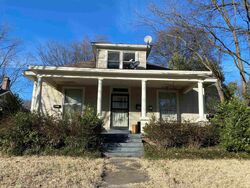 Pre-foreclosure in  FELIX AVE Memphis, TN 38104