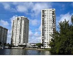  Ne 183rd St , North Miami Beach FL