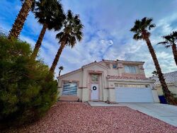 Pre-foreclosure in  LONE MESA DR Las Vegas, NV 89147