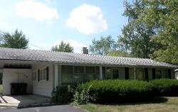 Pre-foreclosure in  JOHN AVE Country Club Hills, IL 60478