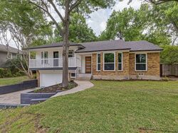 Pre-foreclosure in  Northill Dr Richardson, TX 75080