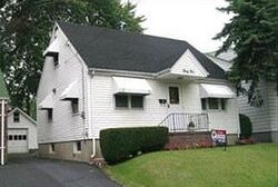 Pre-foreclosure in  Whippany Ave Little Falls, NJ 07424