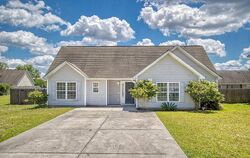 Pre-foreclosure in  Wintergreen Dr Beaufort, SC 29906