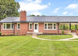 Pre-foreclosure in  Carver Rd Martinsville, VA 24112
