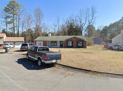 Pre-foreclosure in  Willowbranch Ct Richmond, VA 23234