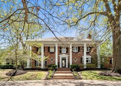 Pre-foreclosure in  Terry Hill Ln Saint Louis, MO 63131