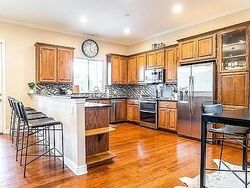 Pre-foreclosure in  Lake Loop Austin, TX 78734