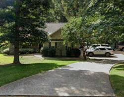  Rolling Meadows Dr, Cleveland GA