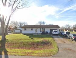 Pre-foreclosure in  S Sarah Ave Rochelle, IL 61068