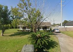 Pre-foreclosure in  Flamingo Ln Beaumont, TX 77705