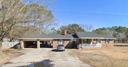  E Harrison St, Dillon SC
