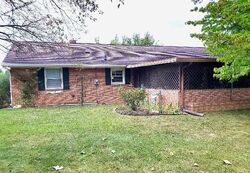  Meadowview Ave, Waynesboro PA