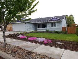 Pre-foreclosure in  Ne Timberwolf Loop Prineville, OR 97754