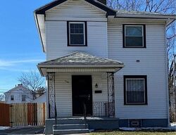Pre-foreclosure in  Cedarhurst Ave Dayton, OH 45402
