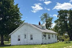 Pre-foreclosure in  Oak St Sedalia, OH 43151