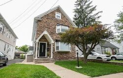 Pre-foreclosure in  Insley Ave Rutherford, NJ 07070