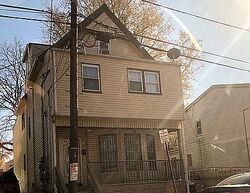Pre-foreclosure in  Leslie St Newark, NJ 07112