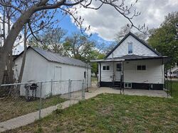 Pre-foreclosure in  W 2nd St Mc Cook, NE 69001