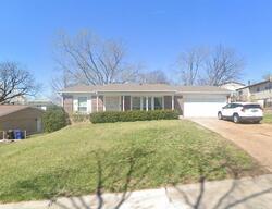 Pre-foreclosure in  Pem Rd Saint Louis, MO 63146