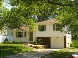 Pre-foreclosure in  NE 58TH ST Kansas City, MO 64119