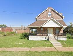 Pre-foreclosure in  E Obear Ave Saint Louis, MO 63107