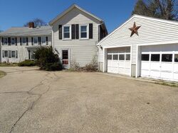 Pre-foreclosure in  PLEASANT ST Paxton, MA 01612