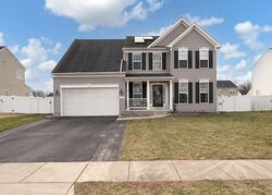 Pre-foreclosure in  Cool Meadow Dr Centreville, MD 21617