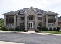 Pre-foreclosure in  Royal Troon Ave Louisville, KY 40245