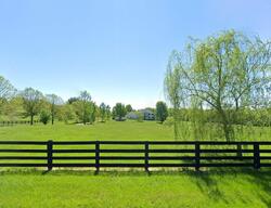 Pre-foreclosure in  Royster Rd Lexington, KY 40516