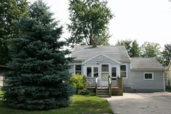 Pre-foreclosure in  Wild St Sycamore, IL 60178