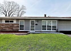Pre-foreclosure in  Stanley Blvd Calumet City, IL 60409