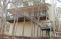Pre-foreclosure in  COUNCIL OAK LOOP Waleska, GA 30183