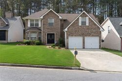 Pre-foreclosure in  Spring Hill Cv Lithonia, GA 30058
