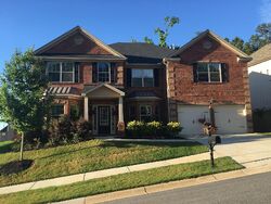 Pre-foreclosure in  Heathmore Dr Fairburn, GA 30213
