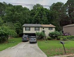 Pre-foreclosure in  Cherry Hill Ln Sw Conyers, GA 30094