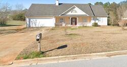 Pre-foreclosure in  Doves Nest Covington, GA 30016