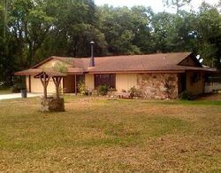 Pre-foreclosure in  Lane Rd Zephyrhills, FL 33541