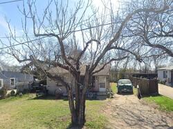 Pre-foreclosure in  Silverhill Dr Dallas, TX 75241