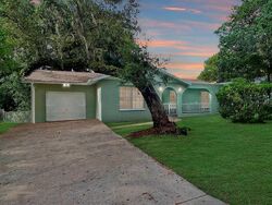 Pre-foreclosure in  Garden St Brooksville, FL 34601