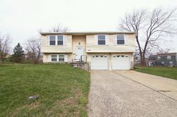 Pre-foreclosure in  Kesta Pl Cincinnati, OH 45240