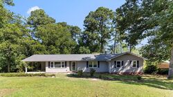 Pre-foreclosure in  Arrowood Rd Fayetteville, NC 28311