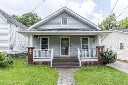 Pre-foreclosure in  Devonia Ave Lexington, KY 40505
