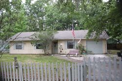  Windtree Ln, Kingsland GA