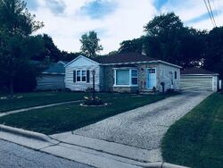 Pre-foreclosure in  W Verbrick St Appleton, WI 54915