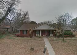 Pre-foreclosure in  Foxcroft Cir Denton, TX 76209